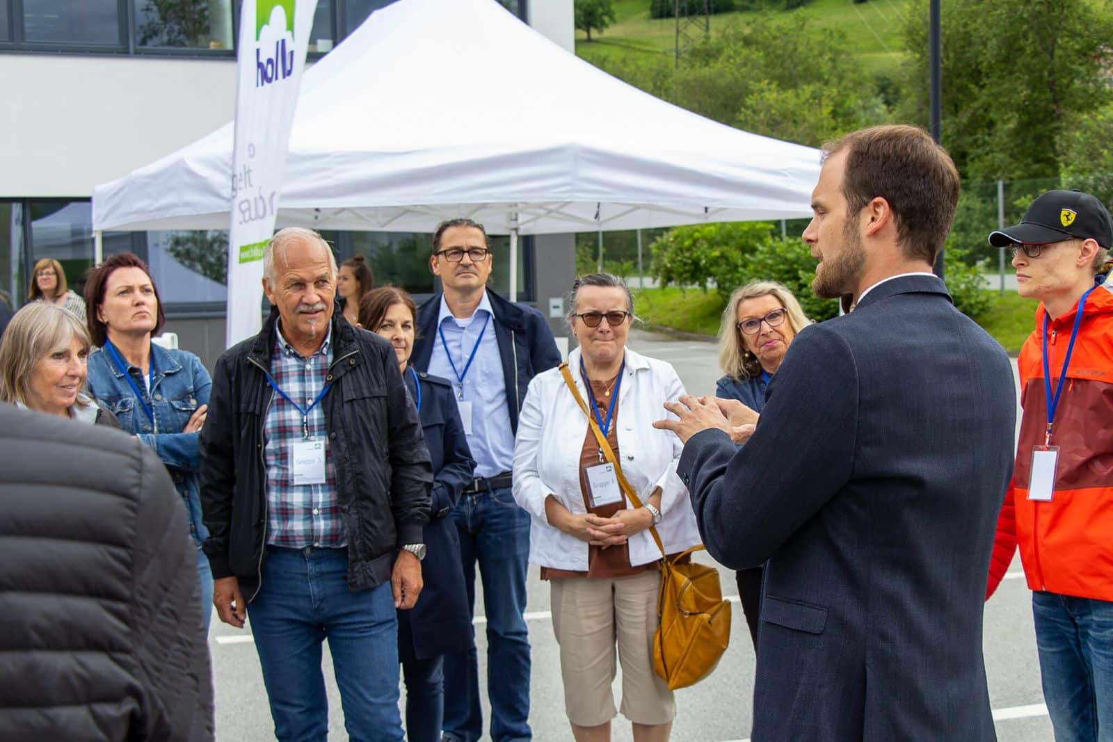 Menschen bei einem Vortrag